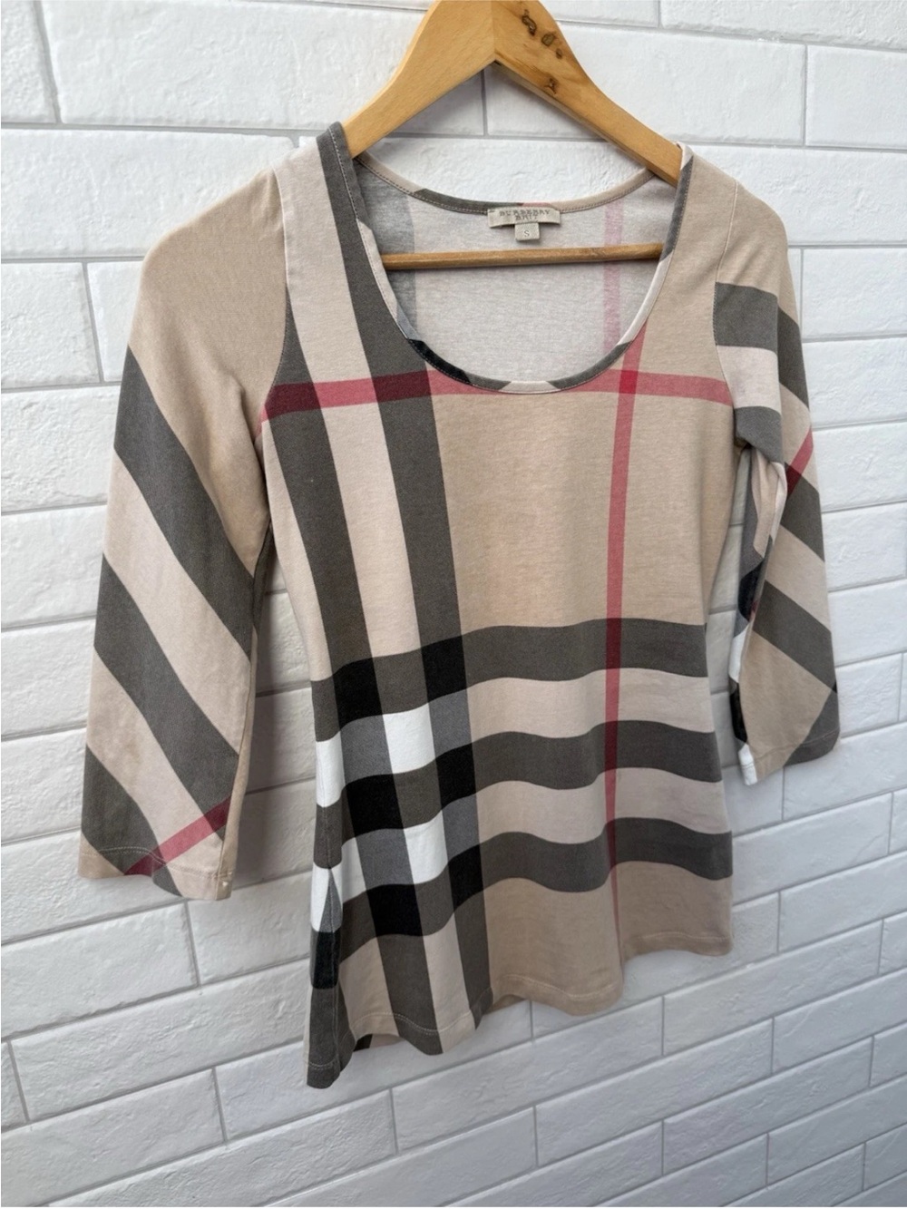 Authentic Burberry Nova Check Shirt - Good Condition - size small - Picture 3 of 6